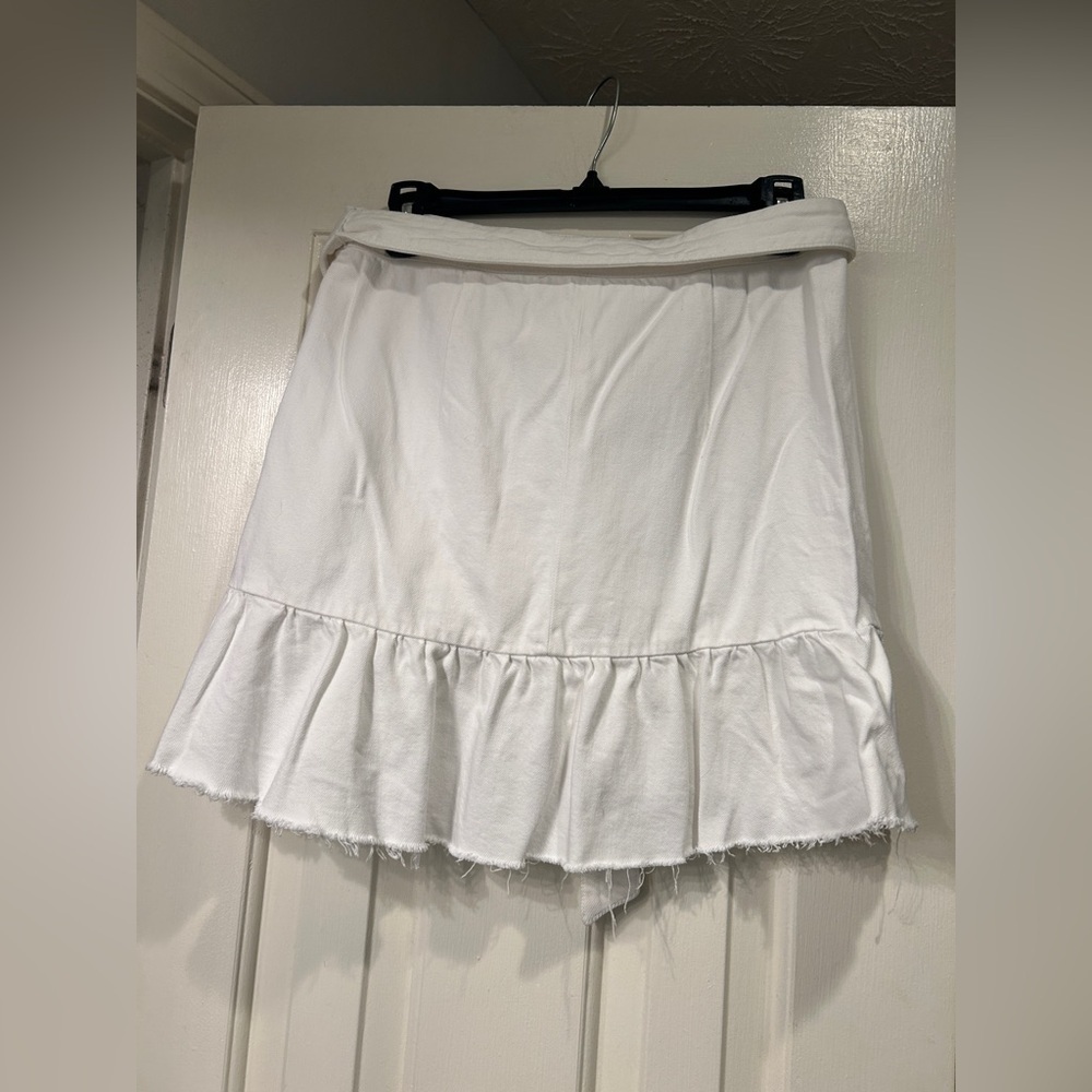 Paige White Skirt With Tie, Size Small - Picture 7 of 9
